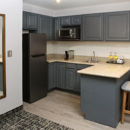 Voco Saltillo Suites By Ihg Εξωτερικό φωτογραφία