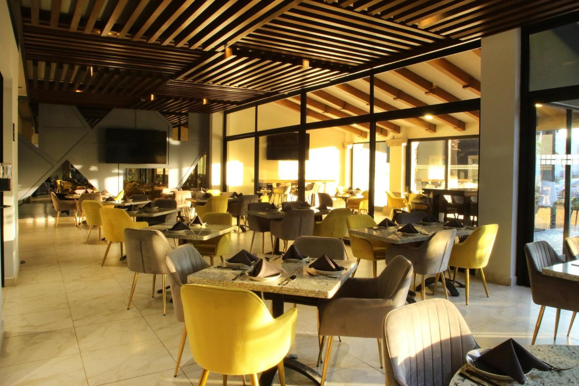 Voco Saltillo Suites By Ihg Εξωτερικό φωτογραφία