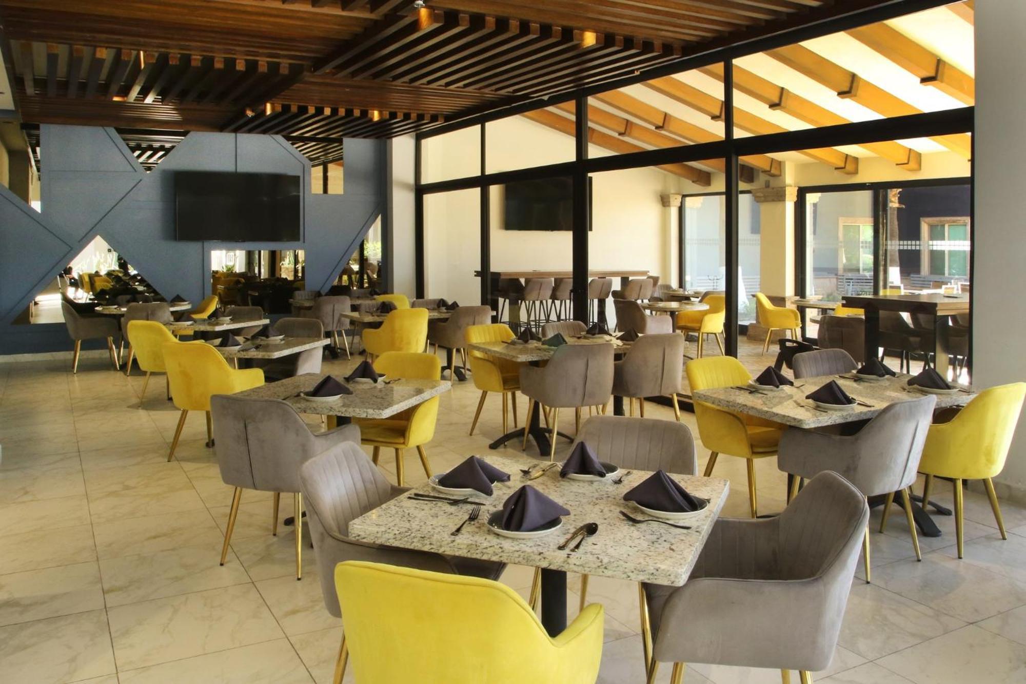 Voco Saltillo Suites By Ihg Εξωτερικό φωτογραφία
