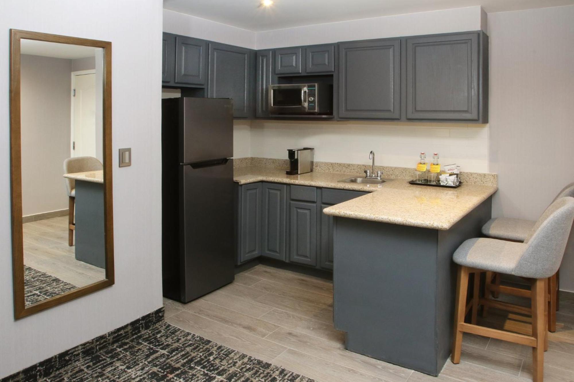 Voco Saltillo Suites By Ihg Εξωτερικό φωτογραφία